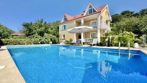 Дом в Крым, Ялта муниципальный округ, Восход пгт ул. Наташинская (300 ...