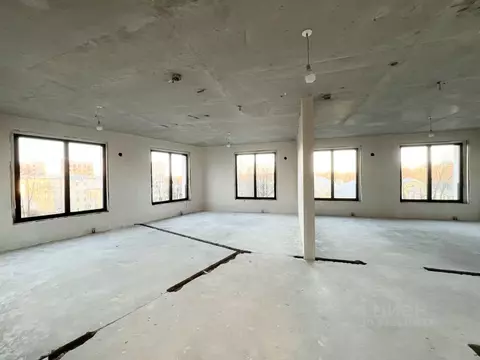 3-к кв. Санкт-Петербург Петровский просп., 28к1 (100.0 м)