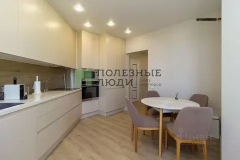 2-к кв. Красноярский край, Красноярск Октябрьская ул., 10 (62.2 м)