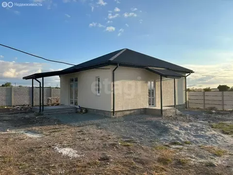 Дом в Симферопольский район, село Трудовое (75 м)