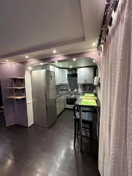 Продается 2-комнатная квартира