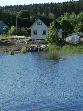 Дом в Карелия, Питкярантский муниципальный округ, д. Хийденсельга ул. ...