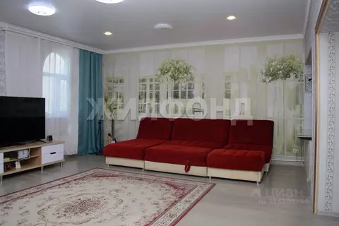 Дом в Алтайский край, Барнаул ул. Смирнова (200 м)