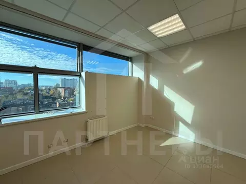 Офис в Краснодарский край, Краснодар Центральный мкр, ул. Октябрьская, ...