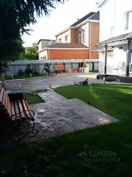 Коттедж в Омская область, Омск ул. 6-я Солнечная (320 м)