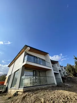 Таунхаус в Крым, Алушта муниципальный округ, с. Виноградное ул. ...