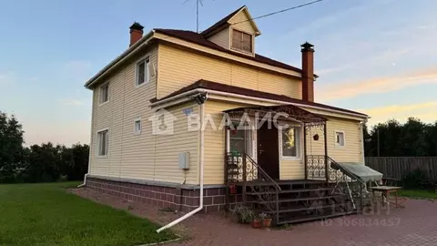 Дом в Красноярский край, Емельяновский район, Шуваевский сельсовет, ...