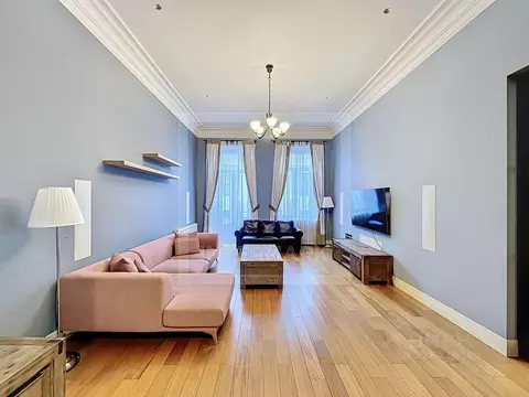 6-к кв. Москва Староконюшенный пер., 5/14 (220.0 м)