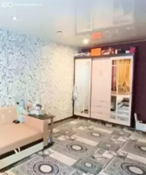 2-комнатная квартира: посёлок городского типа Свердловский, Набережная ...