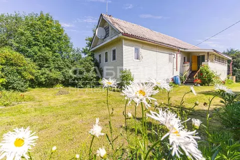 Дом в Ленинградская область, Волховский район, Пашское с/пос, с. Паша ...