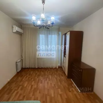 2-к кв. Курская область, Курск просп. Вячеслава Клыкова, 35 (56.2 м)