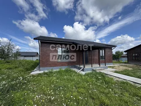 Дом в Брянская область, Брянский район, Отрадненское с/пос, с. ...