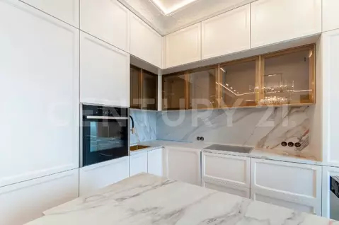 Продается 4-комнатная квартира