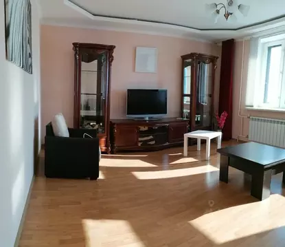 2-к кв. Татарстан, Казань Гвардейская ул., 16б (70.0 м)