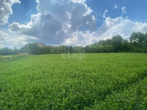 Участок в Белгородская область, Старооскольский городской округ, с. ...