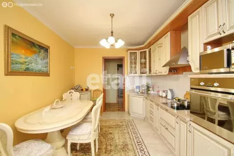 3-комнатная квартира: Тюмень, улица Мельникайте, 132к1 (121.7 м)