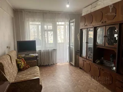 3-к кв. Омская область, Омск Городок Нефтяников мкр, ул. 22 Апреля, 32 ...