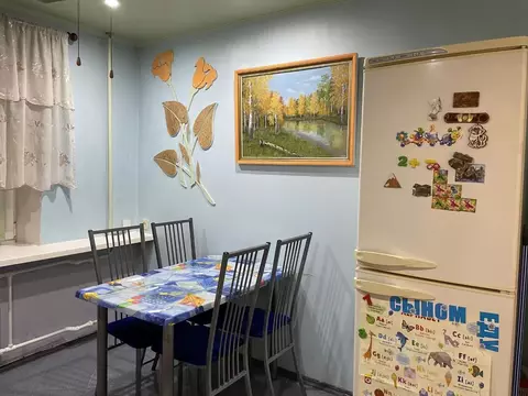 3-к кв. Омская область, Омск Заозерный мкр, ул. Лаптева, 3 (58.0 м)