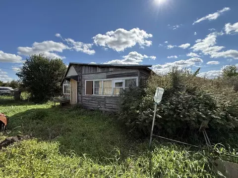 Дом в Омская область, Кормиловский район, Электромера-3 СНТ  (30 м)