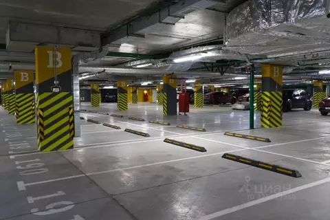 Гараж в Москва Шмитовский проезд, 39к3 (22 м)