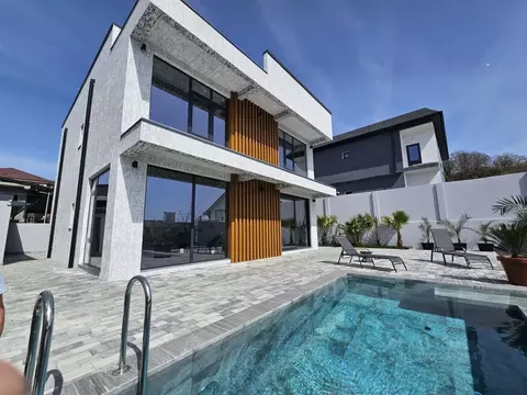 Дом в Краснодарский край, Сочи ул. Ворошиловградская (300 м)