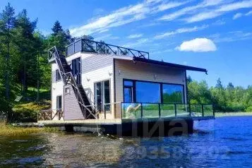 Дом в Карелия, Лахденпохский район, Мийнальское с/пос, пос. Сорола 2 ...