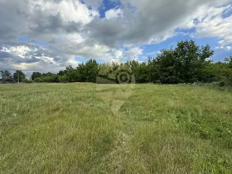 Участок в Белгородская область, Старооскольский городской округ, с. ...