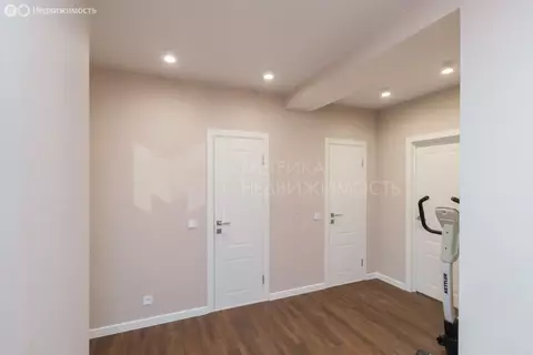 3-комнатная квартира: Тюмень, Солнечный проезд, 7 (92 м)