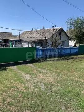 Дом в Белгородская область, Вейделевский район, Солонцинское с/пос, с. ...