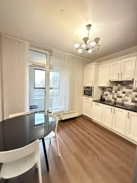 3-к кв. Санкт-Петербург Московский просп., 73к5 (75.0 м)