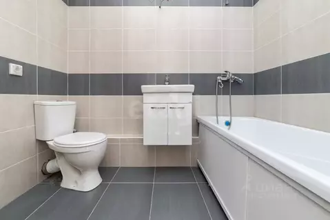 1-к кв. Курганская область, Курган Заозерный жилрайон, 1-й мкр, 22А ...