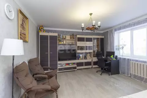 2-к кв. Омская область, Омск ул. 70 лет Октября, 11 (65.0 м)