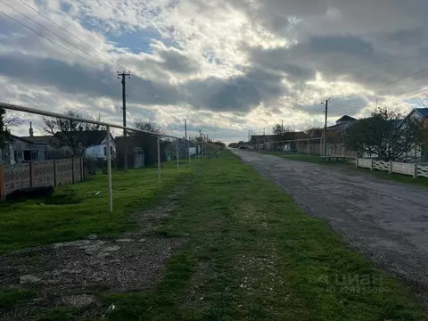 Участок в Крым, Сакский район, с. Молочное ул. Первомайская, 11 (7.0 ...