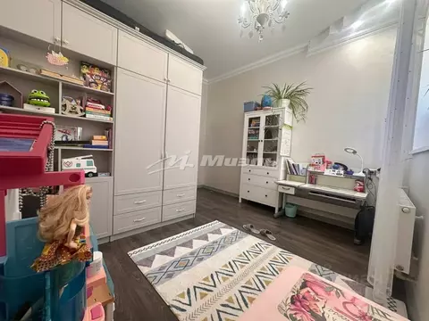 3-к кв. Крым, Симферополь ул. Генерала Яременко, 29 (66.8 м)