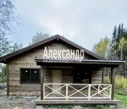 Дом в Ленинградская область, Выборгский район, Советское городское ...
