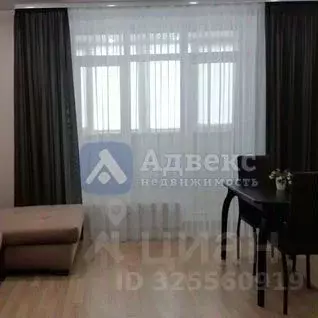 Студия Тюменская область, Тюмень ул. Тимофея Чаркова, 79 (34.0 м)