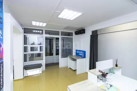 Помещение свободного назначения в Тюменская область, Тюмень ул. ...