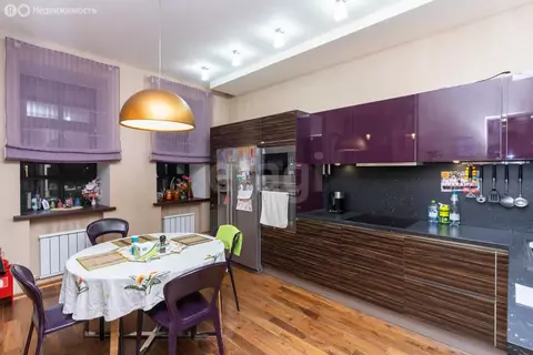 3-комнатная квартира: Тюмень, улица Николая Фёдорова, 9 (204 м)