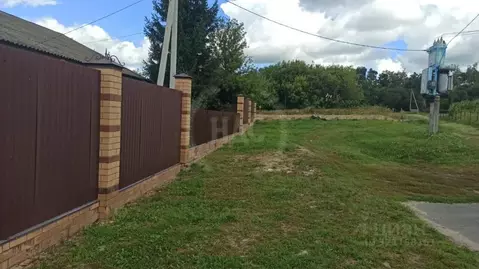 Дом в Курская область, Октябрьский район, Старковский сельсовет, с. ...