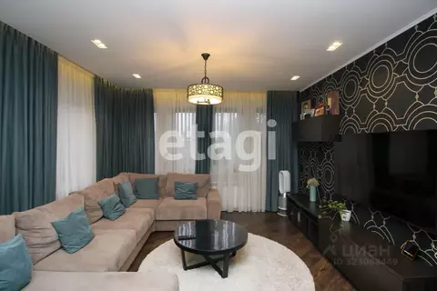 Дом в Красноярский край, Красноярск ул. 2-я Геологическая, 7 (324 м)