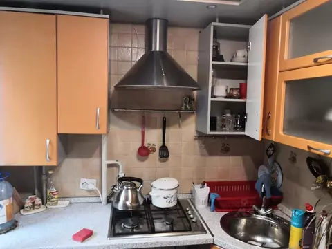 3-к кв. Тульская область, Тула Первомайская ул., 46 (50.0 м)