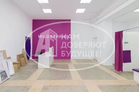 Торговая площадь в Пермский край, Чайковский Камская ул., 3/1 (216 м)