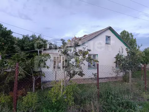 Дом в Крым, Сакский район, Крымское с/пос, с. Степное ул. Юбилейная ...