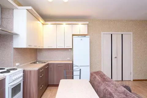 Студия Омская область, Омск ул. Малиновского, 23к2 (33.0 м)