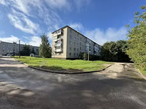 3-к кв. Ленинградская область, Сясьстрой Волховский район, ...