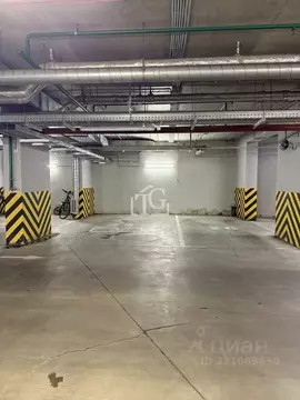 Гараж в Санкт-Петербург Планерная ул., 87к1 (21 м)