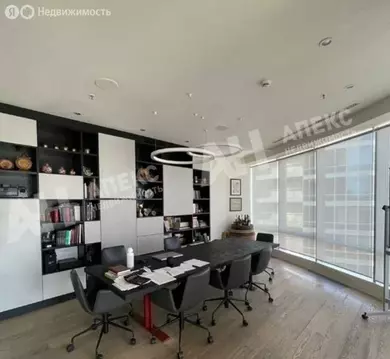 Офис (292 м)