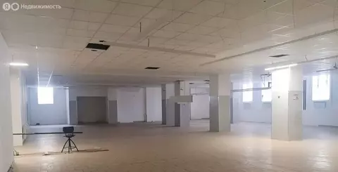 Торговая площадь (284 м)