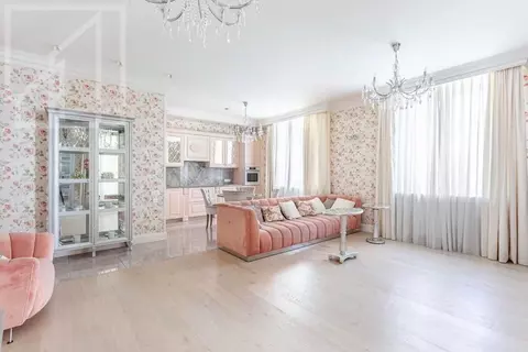 3-к кв. Москва ул. Вересаева, 9 (130.0 м)