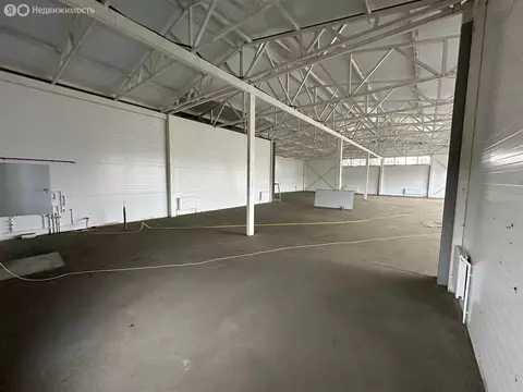 Торговая площадь (415 м)